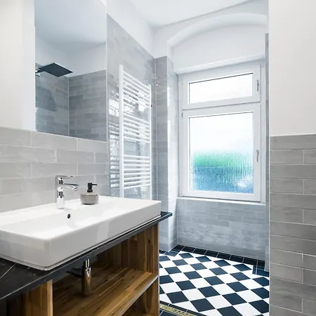 The Rother - Group Flat In Berlin, Family-friendly, 2br, 2- 4 Guests شقة