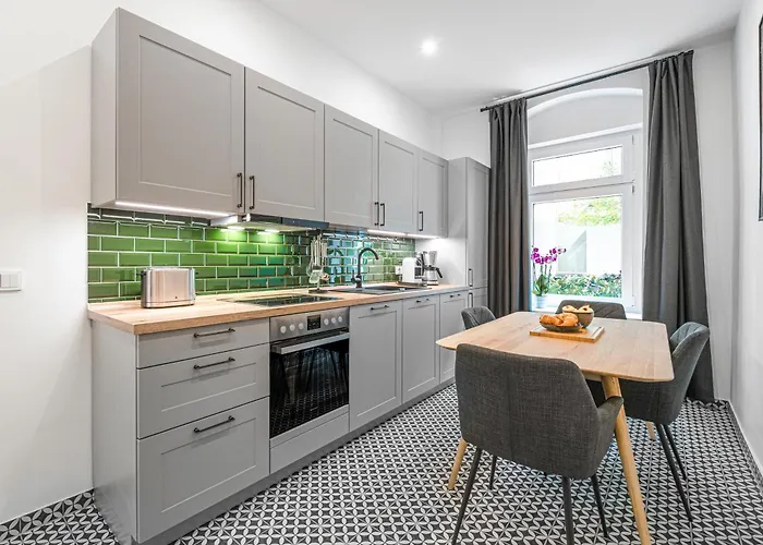 The Rother - Group Flat In Berlin, Family-friendly, 2br, 2- 4 Guests